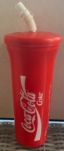 58163-1 € 2,00. coca cola drinkbeker rood wit H. D..jpeg